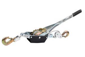 Tolsen 2 Ton Cable Puller Capacity: 2 Tons, Double Gear and Double Hooks, Zinc Plated, 10′ Cable Length, Soft Rubber Handle
