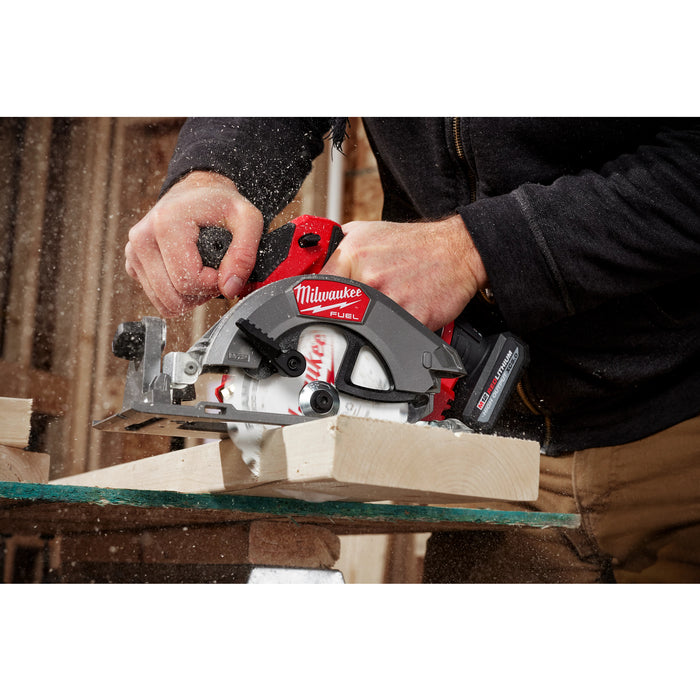 Milwaukee 2521-21HO M12 FUEL™ 5-3/8” Circular Saw Kit