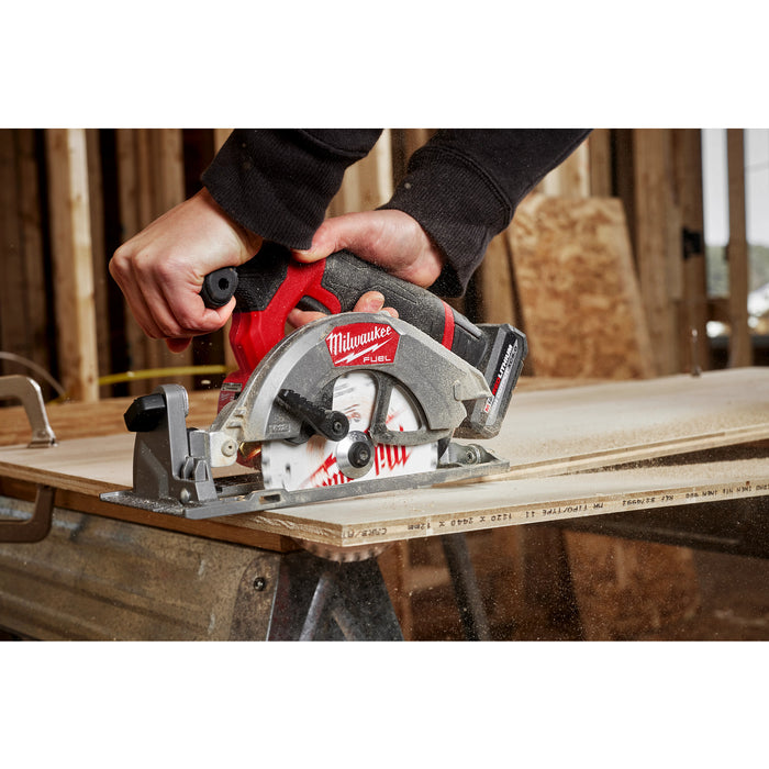 Milwaukee 2521-21HO M12 FUEL™ 5-3/8” Circular Saw Kit