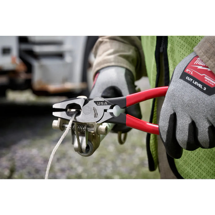 Milwaukee 9" Lineman's Dipped Grip Pliers w/ Thread Cleaner (USA) MT500T