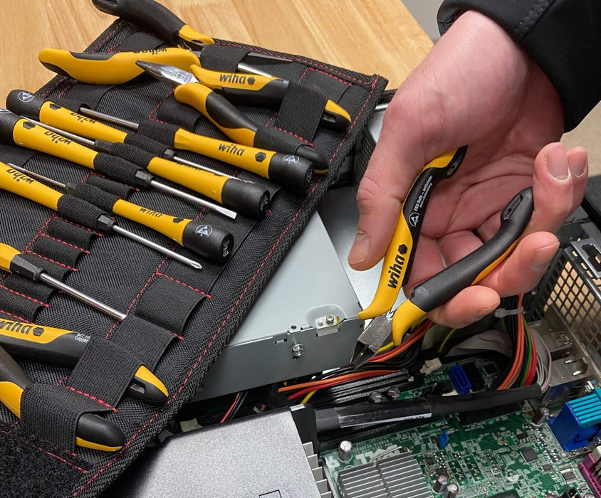 26 Piece Screwdrivers Pliers and Bits Set with Velcro Pouch