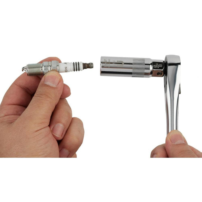 Milwaukee 3/8" Drive 13/16" Magnetic Spark Plug Socket 48-22-9554