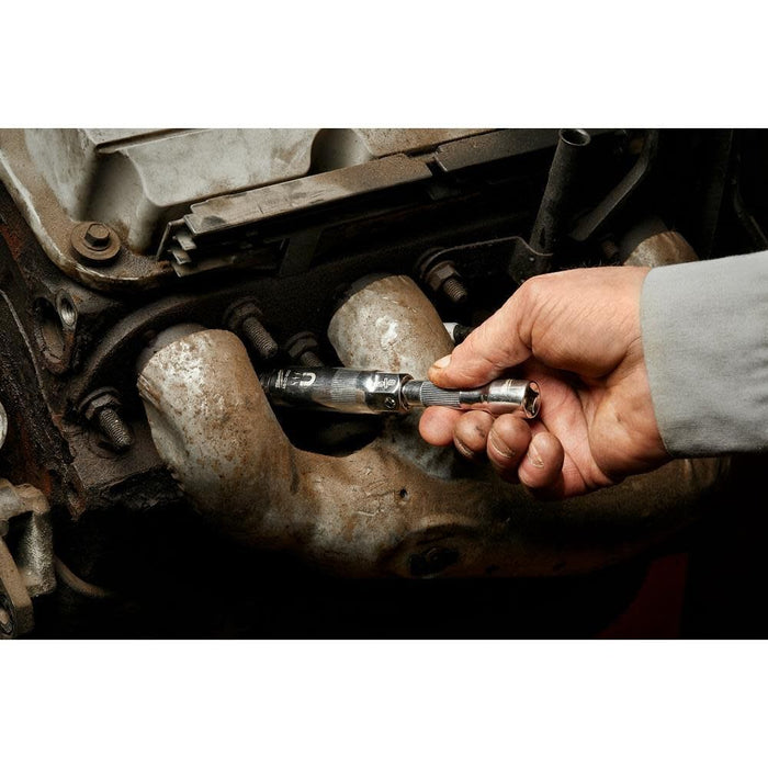 Milwaukee 3/8" Drive 13/16" Magnetic Spark Plug Socket 48-22-9554