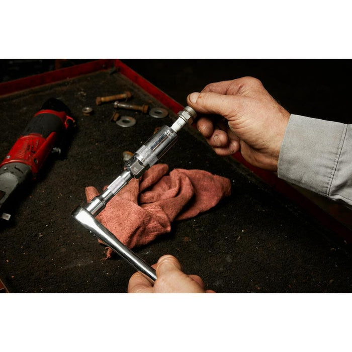 Milwaukee 3/8" Drive 18MM Spark Plug Socket 48-22-9556