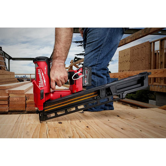 Milwaukee M18 FUEL 18 Volt Brushless 21 deg Framing Nailer